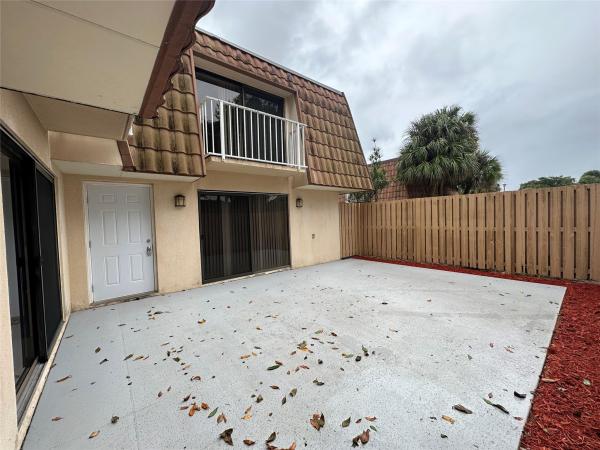 Waterside Luxury Townhomes, 545 Green Springs Pl, West Palm Beach, Florida 33409, image 1