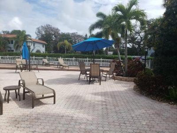 Oakland Grove Village, 639 W Oakland Park Blvd #112D, Oakland Park, Florida 33311, image 1
