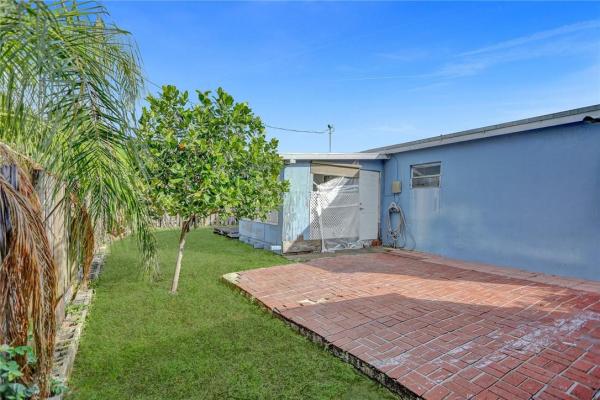 North Andrews Terrace, 5425 NE 3rd Ter, Oakland Park, Florida 33334, image 1