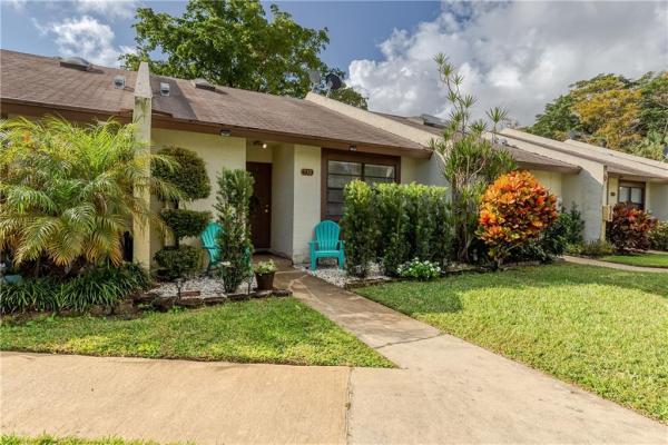 Villager Townhomes, 732 NW 47th St #732, Deerfield Beach, Florida 33064, image 1