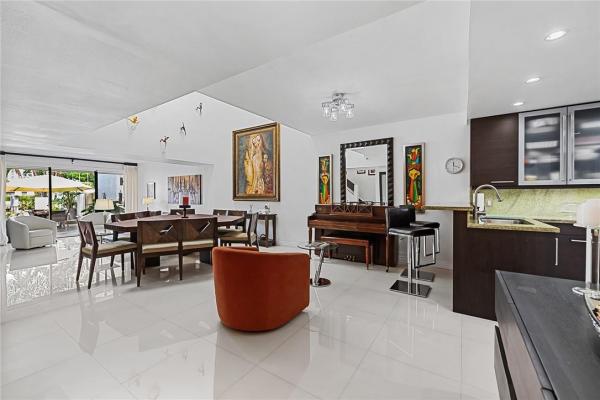 Poinciana Island Yacht & Racquet Club, 311 Poinciana Dr #801, Sunny Isles Beach, Florida 33160, image 3