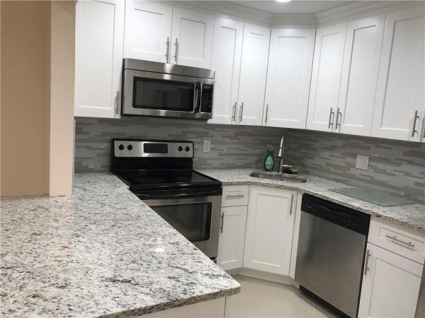 Pine Ridge At Haverhill, 4731 Sable Pine Cir #D2, West Palm Beach, Florida 33417, image 2