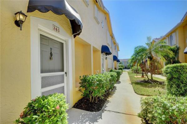 363 Waterside Dr, Hypoluxo, Florida 33462, image 1