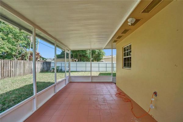 Mansionette Homes, 1315 NE 204th Ter, Ives Estates, Florida 33179, image 3