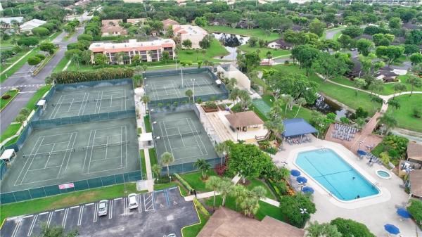 Rosehill Of Banyan Springs, 5040 Rose Hill Dr #204, Boynton Beach, Florida 33437, image 2