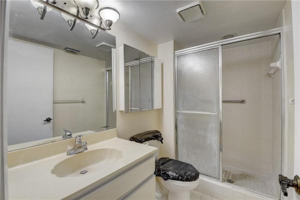 Rosehill Of Banyan Springs, 5040 Rose Hill Dr #204, Boynton Beach, Florida 33437, image 3