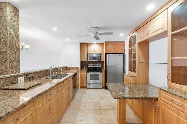 Opal Towers East, 1149 Hillsboro Mile #503, Hillsboro Beach, Florida 33062, image 3