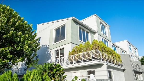 Lofts Of Wiltons Manors, 2740 NE 8th Ave, Wilton Manors, Florida 33334, image 3