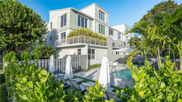 Lofts Of Wiltons Manors, 2740 NE 8th Ave, Wilton Manors, Florida 33334, image 1