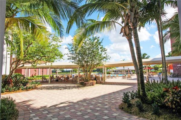 Harwood, 100 Harwood I, Deerfield Beach, Florida 33442, image 2