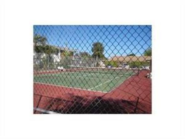 Avon At River Shores, 3040 NE 16th Ave #106, Oakland Park, Florida 33334, image 1