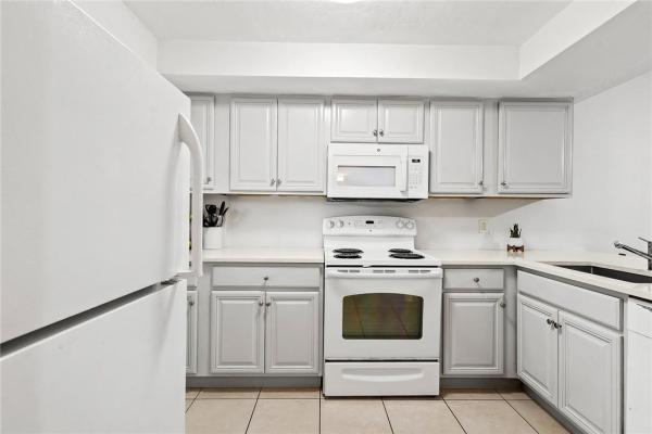 Royal Park, 104 Royal Park Dr #3F, Oakland Park, Florida 33309, image 1