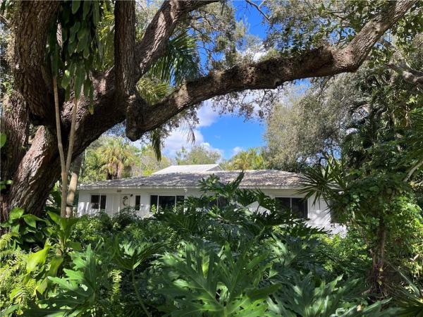 Griffing Biscayne Park Estates, 835 NE 120th St, Biscayne Park, Florida 33161, image 1
