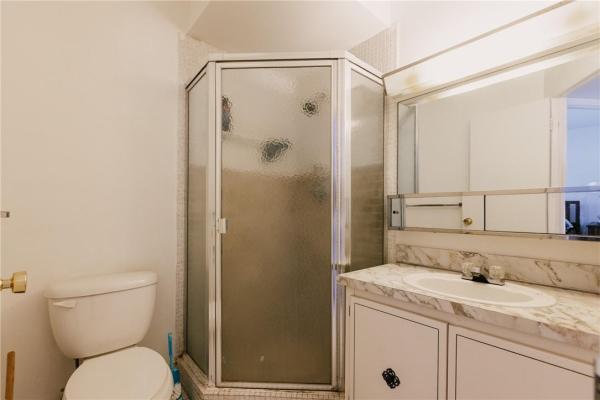 Dahlia Gardens, 5041 W Oakland Park Blvd #303, Lauderdale Lakes, Florida 33313, image 2