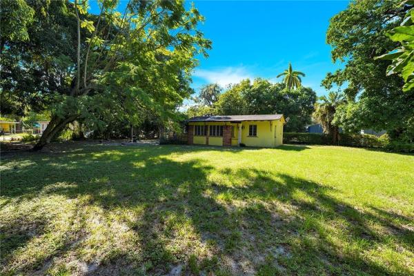 Arch Creek Estates, 1191 NE 149th St, Golden Glades, Florida 33161, image 1