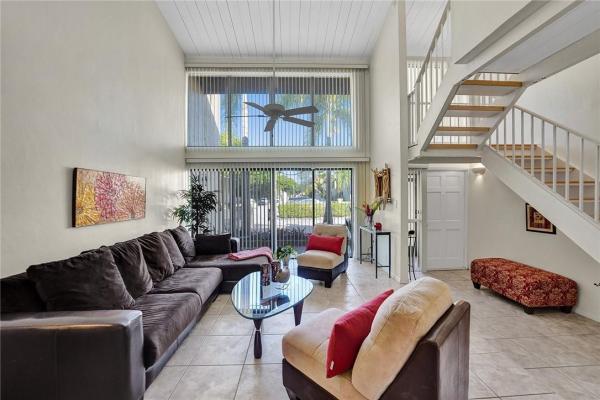 Majestic View, 740 E Coco Plum Cir #5, Plantation, Florida 33324, image 1