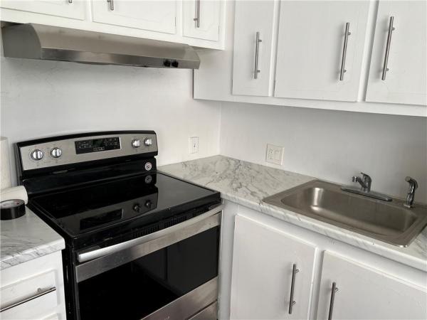 Mansfield At Century Village, 466 Mansfield L, Boca Raton, Florida 33434, image 2