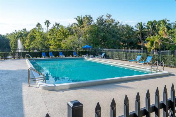 BelaSera At Pine Island, 721 N Pine Island Rd #302, Plantation, Florida 33324, image 3