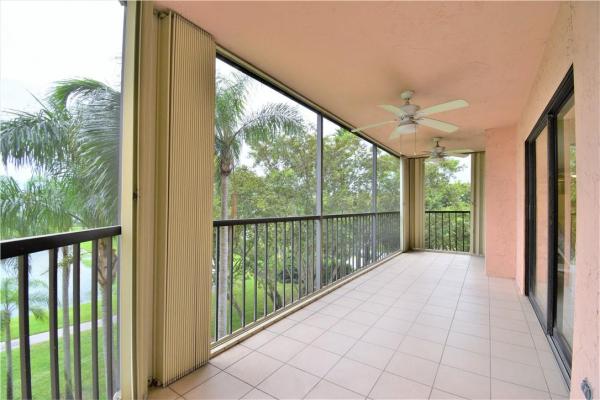Huntington Towers, 7360 S Oriole Blvd #407, Delray Beach, Florida 33446, image 1