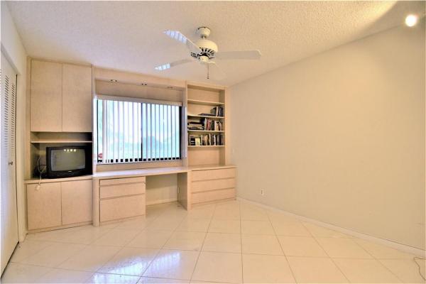 Huntington Towers, 7360 S Oriole Blvd #407, Delray Beach, Florida 33446, image 3