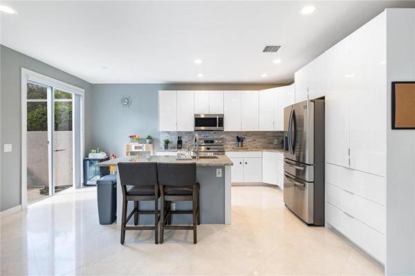 Sandpiper Landing, 5040 Heron Pl, Coconut Creek, Florida 33073, image 1