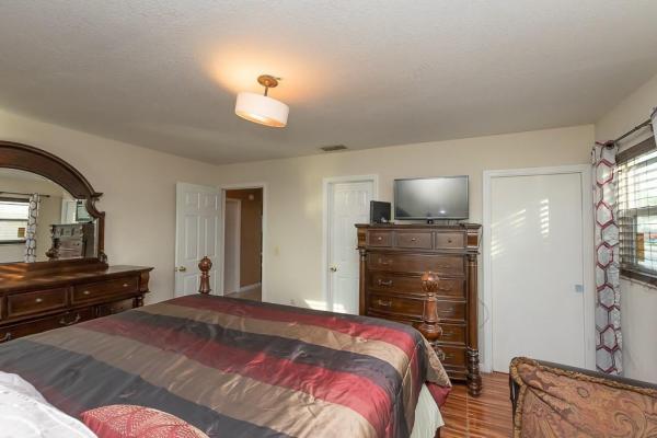 Countrywood, 7810 Ridgewood Dr, Lake Worth, Florida 33467, image 1