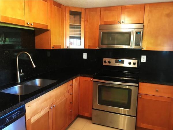 Parkview, 9180 Fontainblue #104, Fountainebleau, Florida 33172, image 3