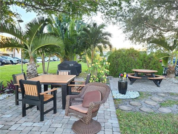 Cambridge, 2128 Cambridge F, Deerfield Beach, Florida 33442, image 2