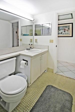 Cambridge, 1159 Cambridge G, Deerfield Beach, Florida 33442, image 1