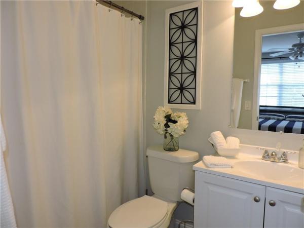 Banyan Oakridge, 4919 SW 31st Ter, Dania Beach, Florida 33312, image 1