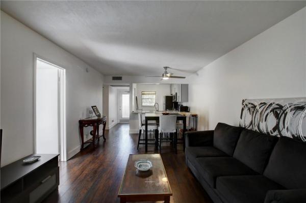 Lagoon Place, 9230 Lagoon Pl #209, Davie, Florida 33324, image 3