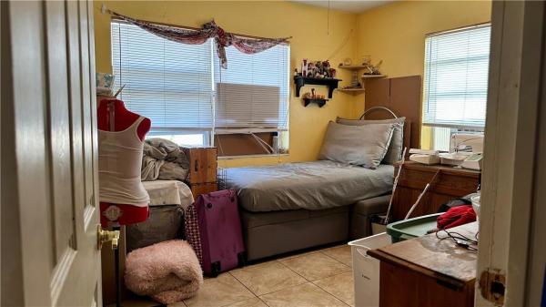 Silver Beach Acres, 2915 Avenue J, Riviera Beach, Florida 33404, image 2