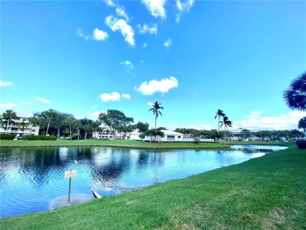 Whitehall At Camino Real, 6037 Balboa Cir #304, Boca Raton, Florida 33433, image 3
