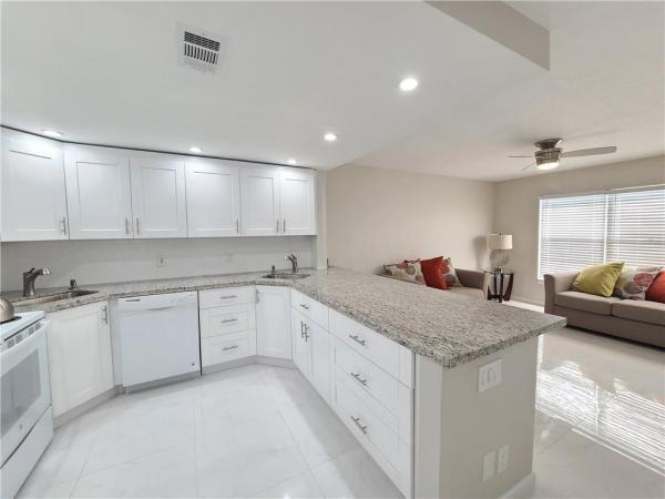 Greenbrier At Century Village, 411 Greenbrier C, West Palm Beach, Florida 33417, image 2