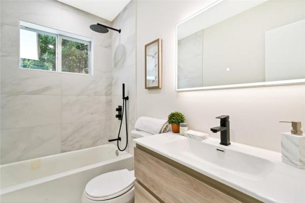 Boca Raton Square, 400 SW 15th Ave, Boca Raton, Florida 33486, image 1