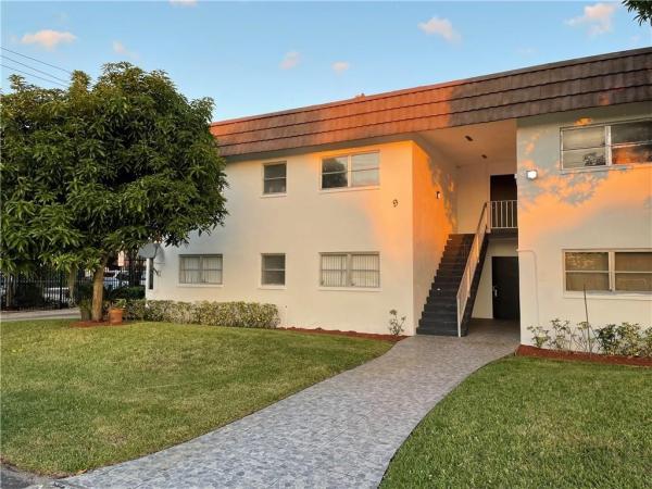 Castle Gardens, 2291 NW 48th Ter #211, Lauderhill, Florida 33313, image 3