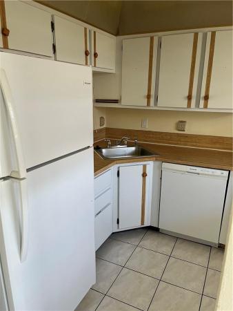 Omega, 7450 NW 17th St #306, Plantation, Florida 33313, image 3