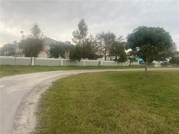 Orange Grove Manors, 2981 NW 29th Ter, Oakland Park, Florida 33311, image 1