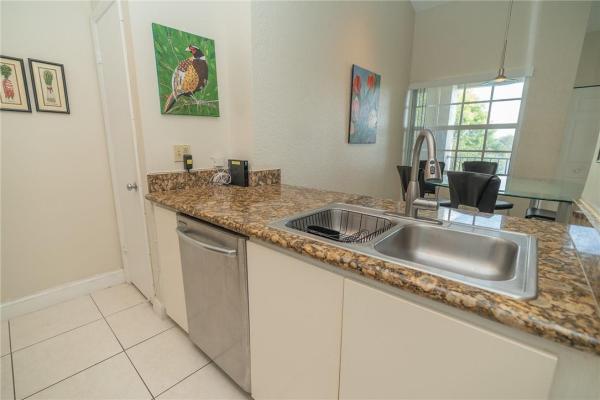 LakeView Club, 2841 N Oakland Forest Dr #210, Oakland Park, Florida 33309, image 1