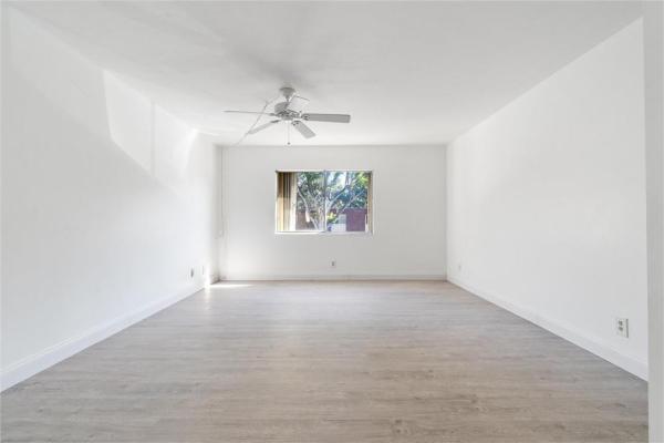 Woodvale, 2071 Orange Grove Dr #C-16, Davie, Florida 33324, image 3
