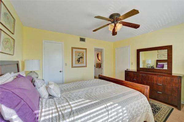 Manor Grove Village, 119 NE 19th Ct #208G, Wilton Manors, Florida 33305, image 3