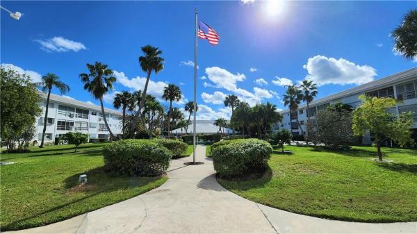 Lighthouse Point Gardens South, 2050 NE 39th St #109N, Lighthouse Point, Florida 33064, image 3