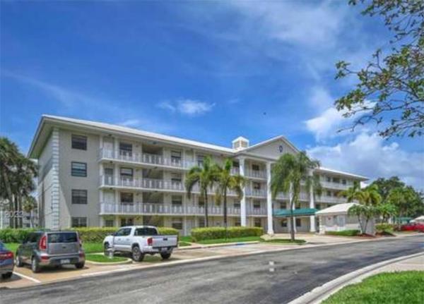 Whitehall At Camino Real, 6037 Balboa Cir #202, Boca Raton, Florida 33433, image 1