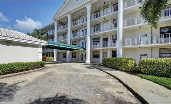 Whitehall At Camino Real, 6037 Balboa Cir #202, Boca Raton, Florida 33433, image 3