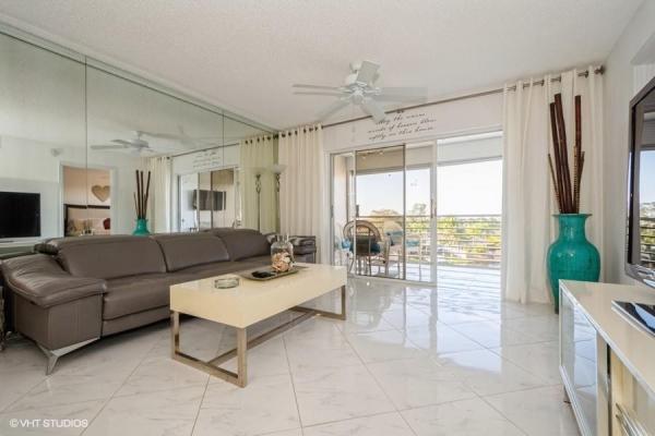 Sunrise Lakes 4, 10422 NW 24th Pl #407, Sunrise, Florida 33322, image 1