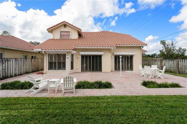Le Cristal, 2995 E Budd Dr, Cooper City, Florida 33026, image 3