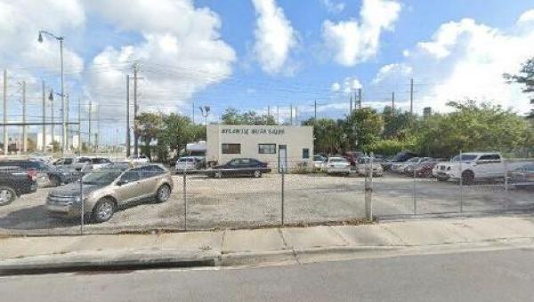 Knowles Court, 6000 Broadway, West Palm Beach, Florida 33407, image 2