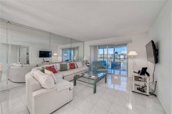 Plymouth At Century Village, 950 SW 138th Ave #403B, Pembroke Pines, Florida 33027, image 1