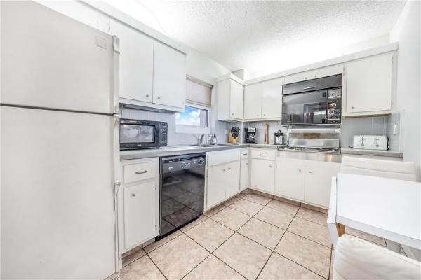Riverside Towers, 303 N Riverside Dr #PH-6, Pompano Beach, Florida 33062, image 1