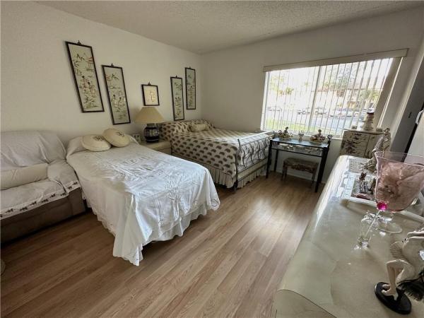 Pine Ridge South 2, 231 Pine Hov Cir #D-1, Greenacres, Florida 33463, image 1